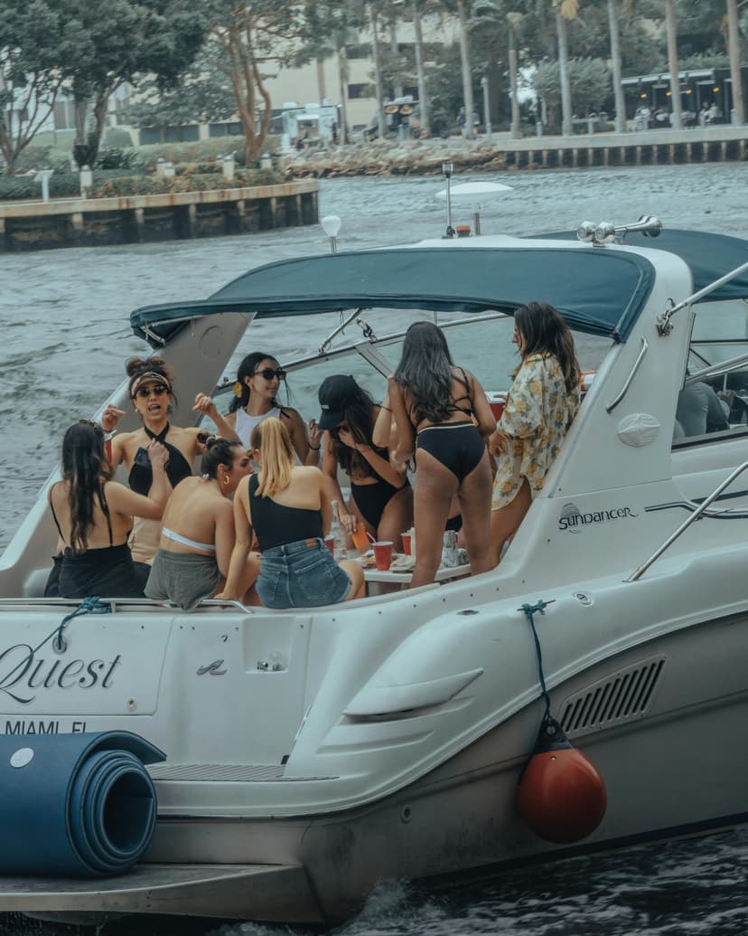 yacht